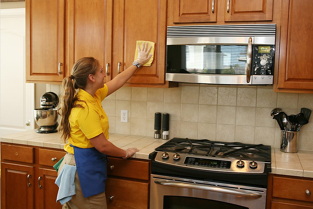 Kitchen Cleaning
